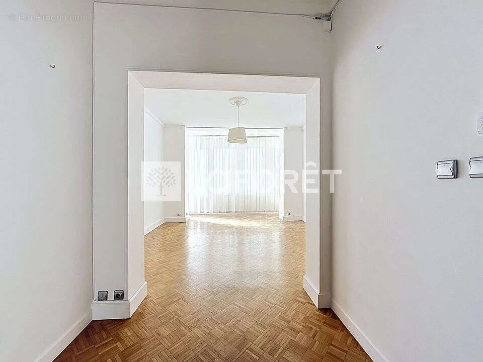 3-room apartment in Marseille-8e