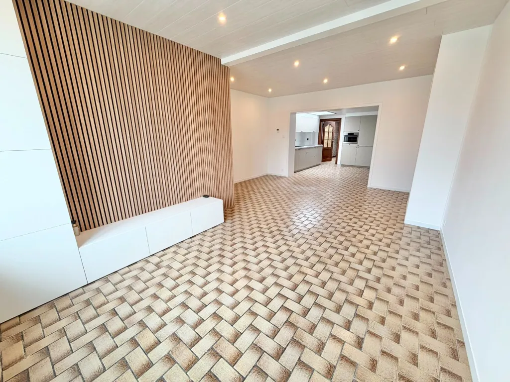 Séjour - Appartement Rénové avec Jardin à Wervik