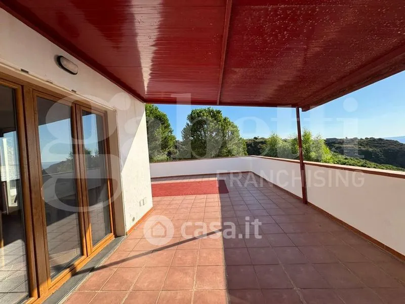 Terrasse - Panoramic Bilocale with Sea View in Marmora, Messina