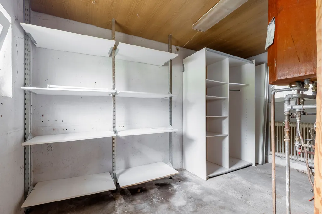 Utility Room - 1962 Villa with Garden in Kongerslev