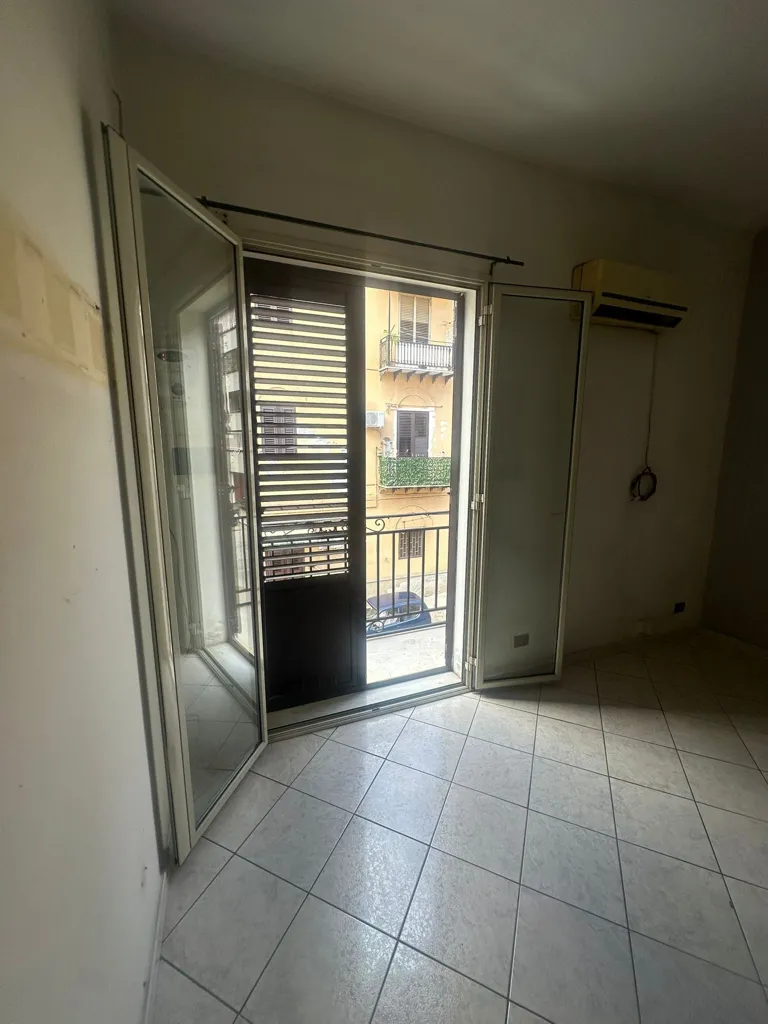 Rooms - Apartment with Balcony in Palermo