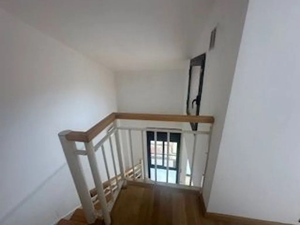 Pièces - Duplex with Terrace and Balcony in Terrassa Centre