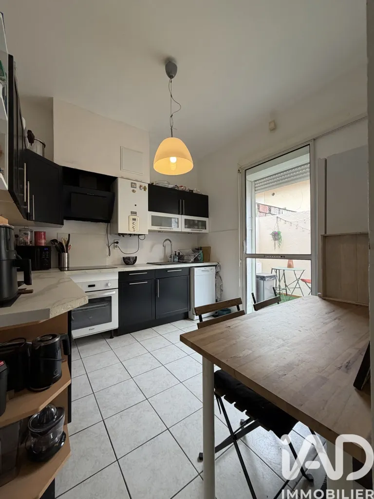 Cuisine - Maison de Ville avec Terrasse et Jardin à Perpignan