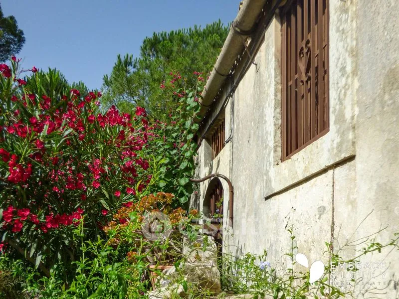 Jardin - Noble Villa with Panoramic Terrace in Palazzolo Acreide
