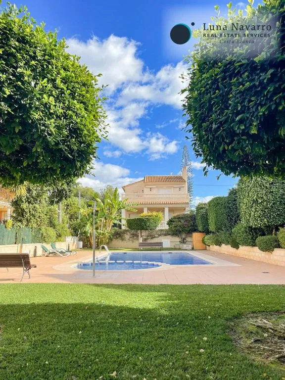 Pool - Luxury House with Sea View in El Albir