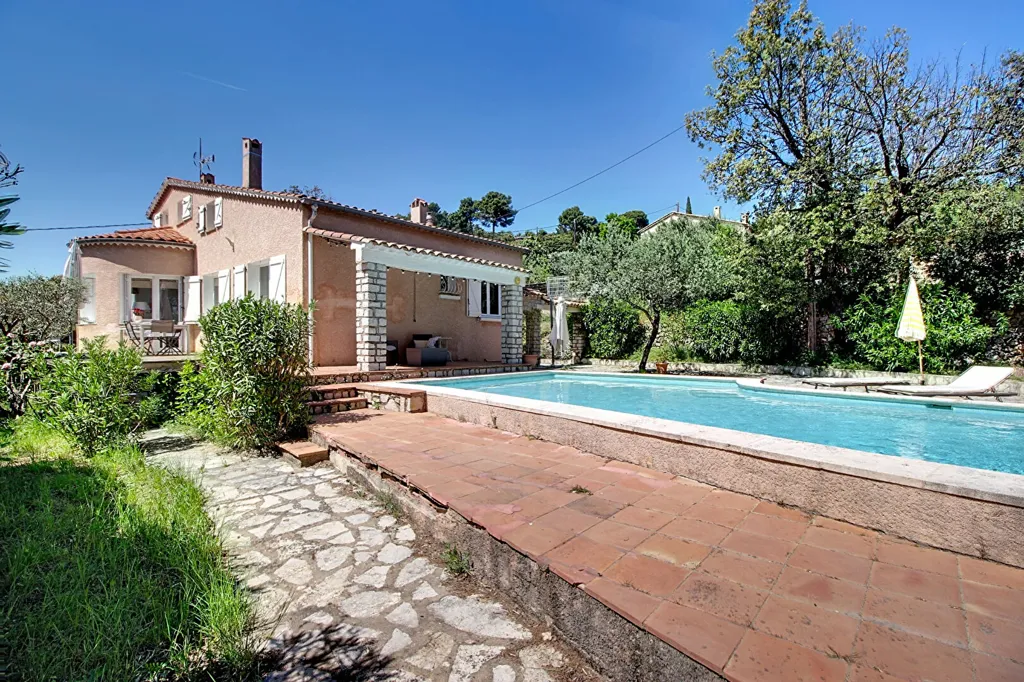 Piscine - Maison Rénovée avec Piscine à Lorgues