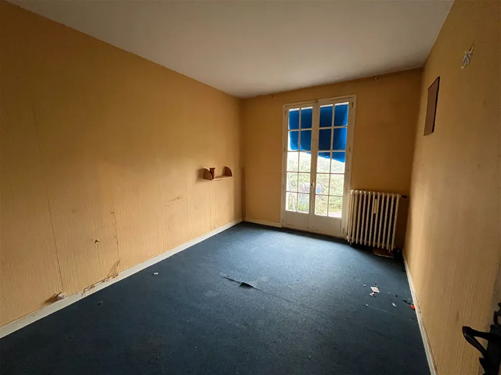Maison 7 pièces à Pougues Les Eaux