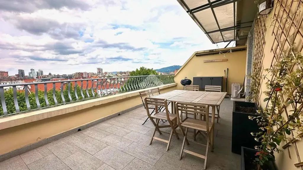 Terrass - Panoramic Attico with Terrace in Torino