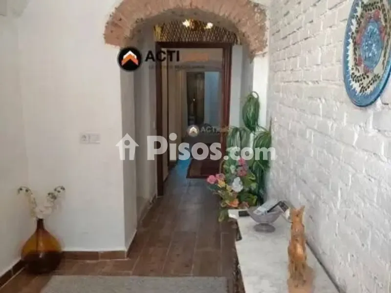 Ingresso - Adosado with Vaulted Ceilings in Arroyo de la Luz