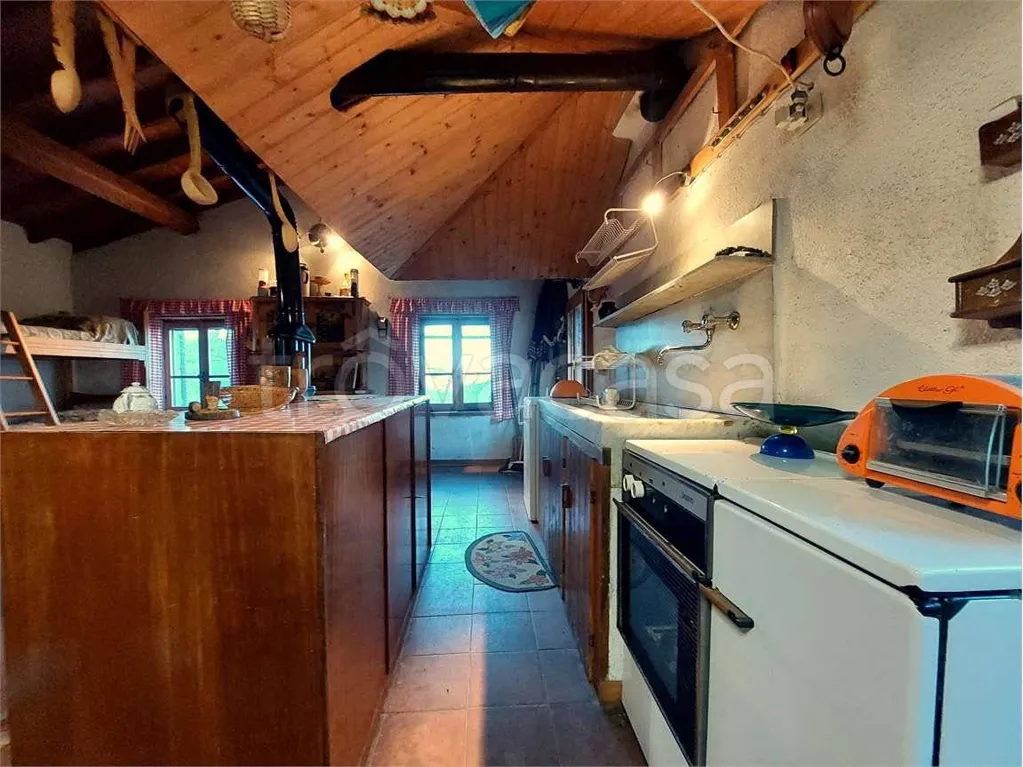 Cuisine - Independent House with Mountain View in Mendatica