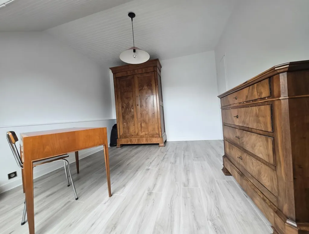 Bedrooms - House with Pool in Estrées-Saint-Denis