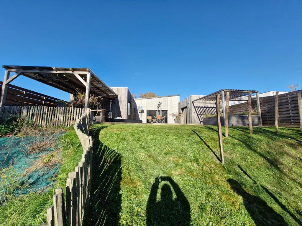 Jardin - Maison Contemporaine avec Jardin à Aizenay