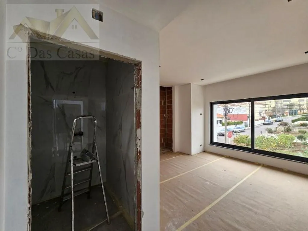 Pièces - Luxury Semidetached House with Pool in Loures