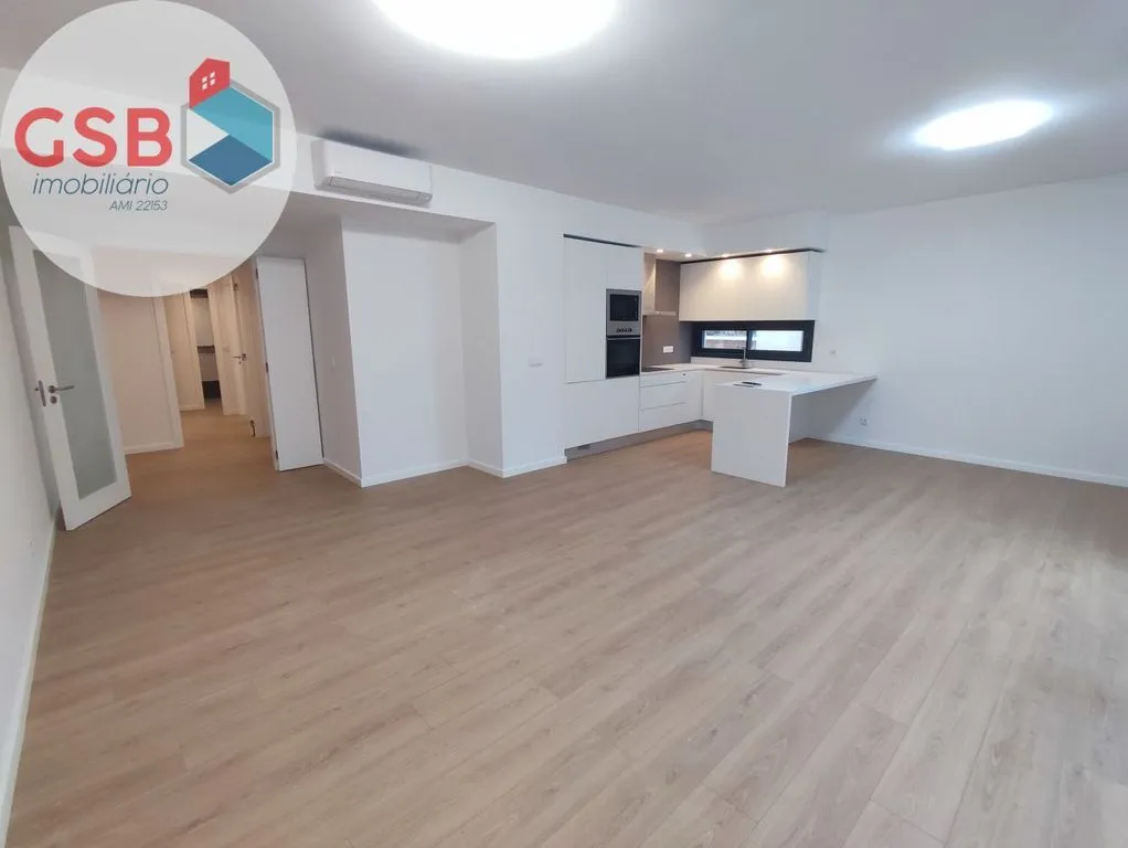 Cuisine - New 3-Bed Flat with Balconies in Seixal