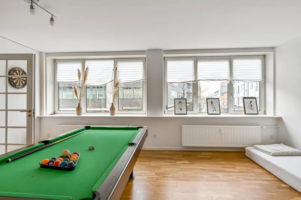 Toad - 3-Bedroom Flat with Terrace in Herning