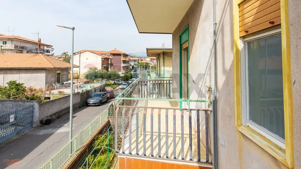Balcone - Spacious Apartment with Terrace in Mascalucia