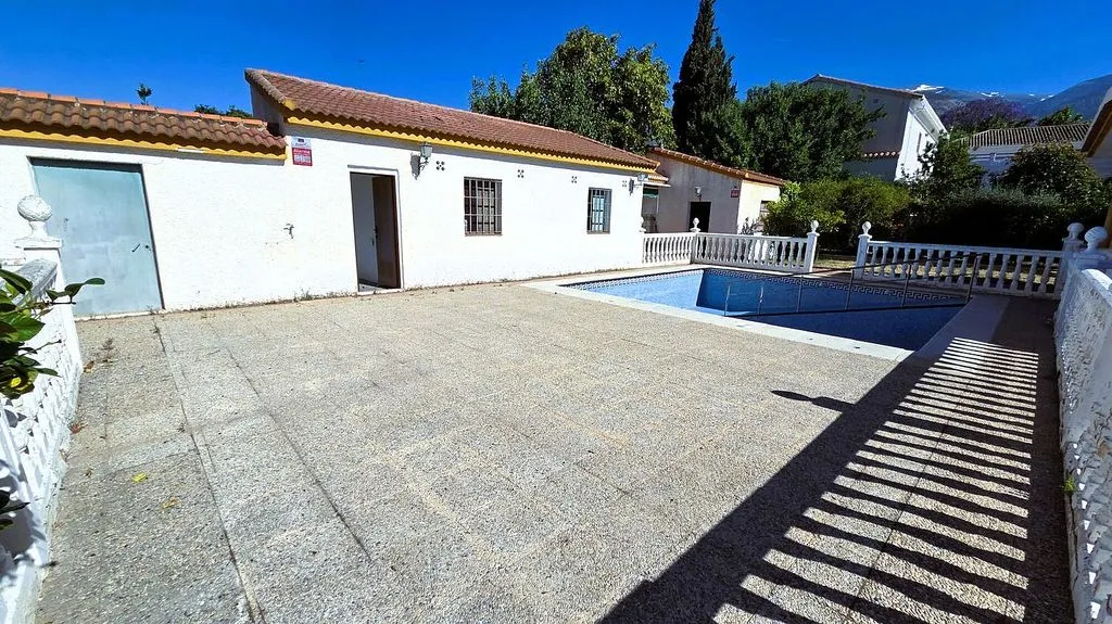 Bassein - Rustic Chalet with Pool in Órgiva