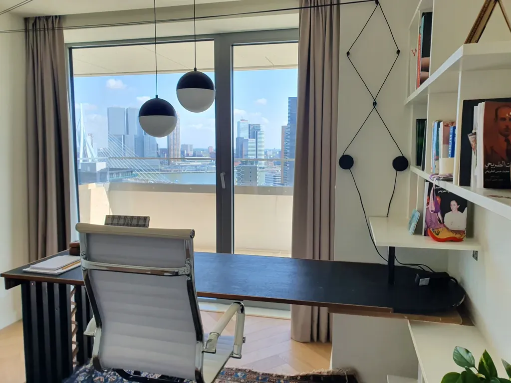 Studio - Luxury Apartment in The CoolTower, Rotterdam