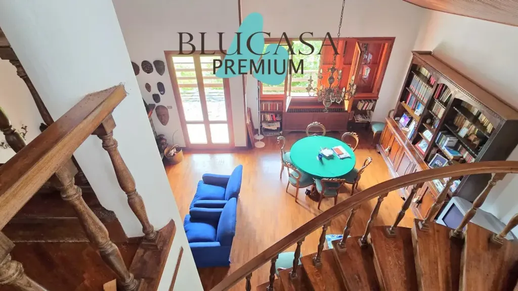 Elutuba - Terraced House with Fireplace in Bocconi