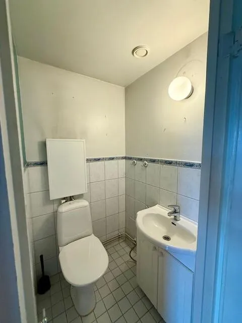Vannitoad - Apartment with Balcony on Koulukatu, Tampere