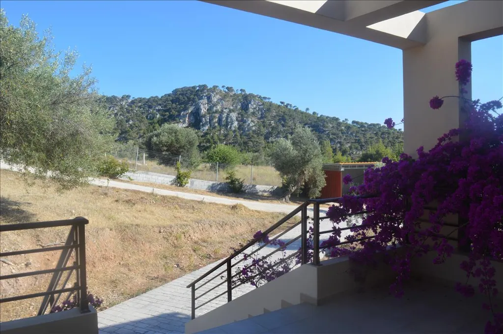 7-toaline maja asukohas Loutraki