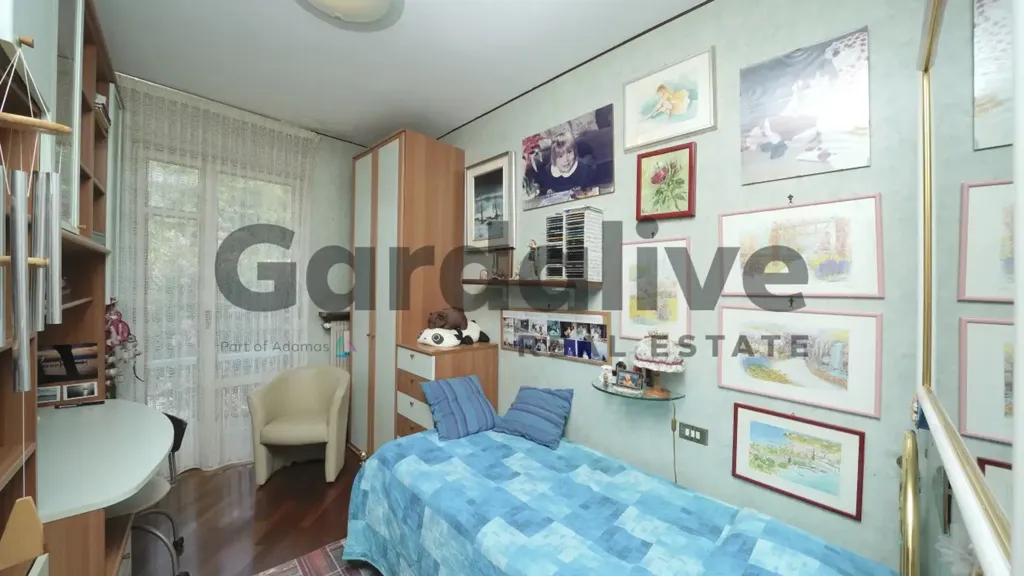 Chambres - Quadrilocale with Lake View in Sirmione