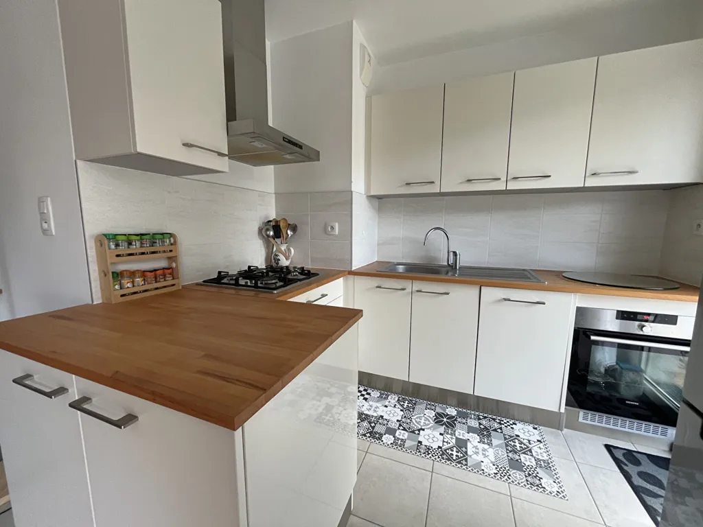 Kitchen - Flat with Terrace in Saint Herblain Bourg