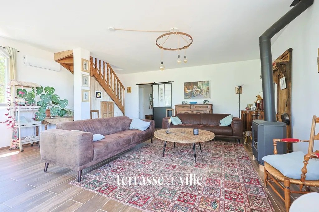 Elutuba - House with Garden and Views in La Millière