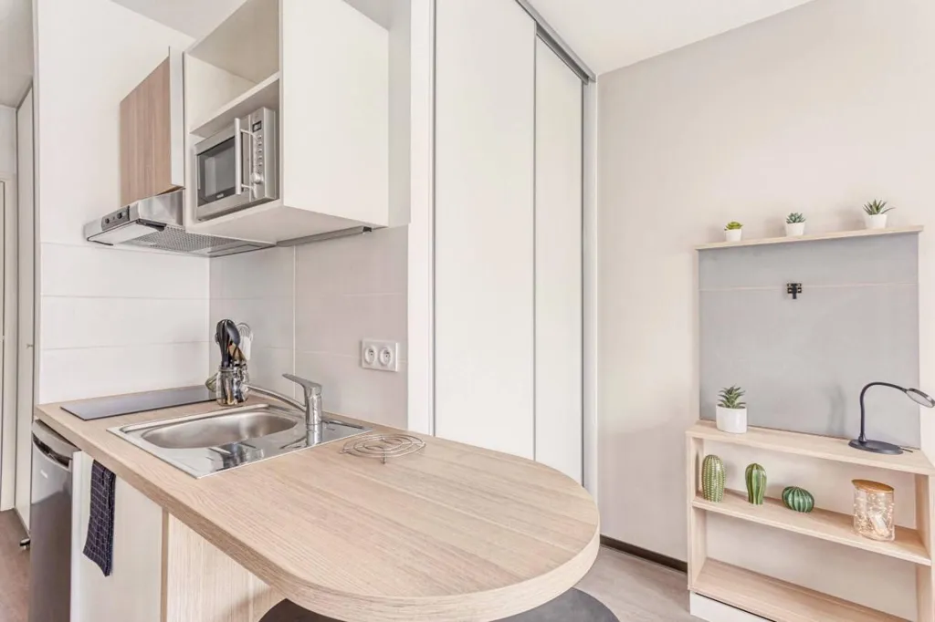 Kitchen - 16m² Studio with High-Speed Internet in Student Residence