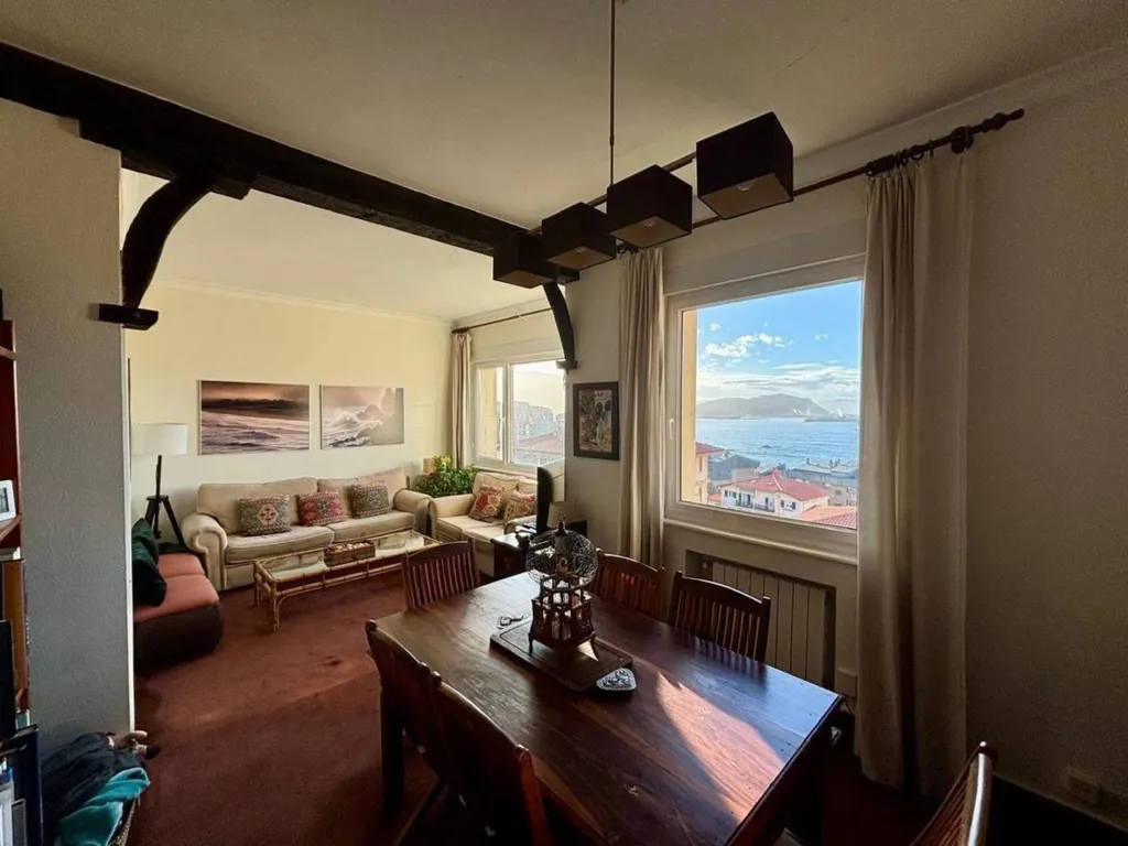Elutuba - Spacious Flat with Sea View in Arriguñaga