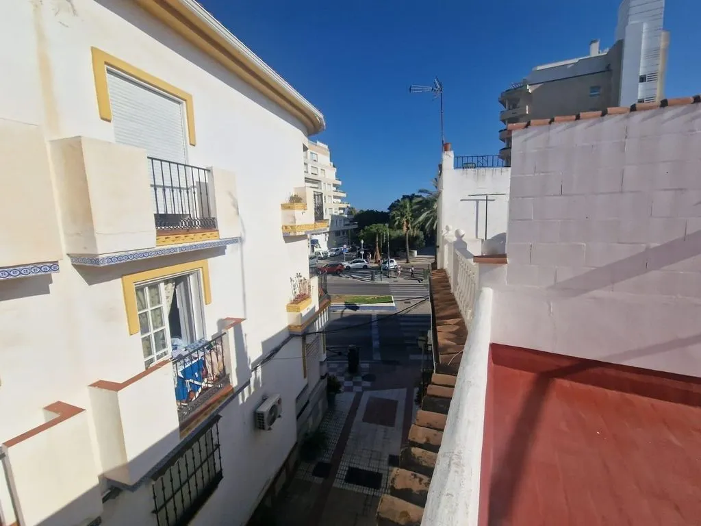 Balcone - Duplex Adosada with Terrace in Marbella Centre