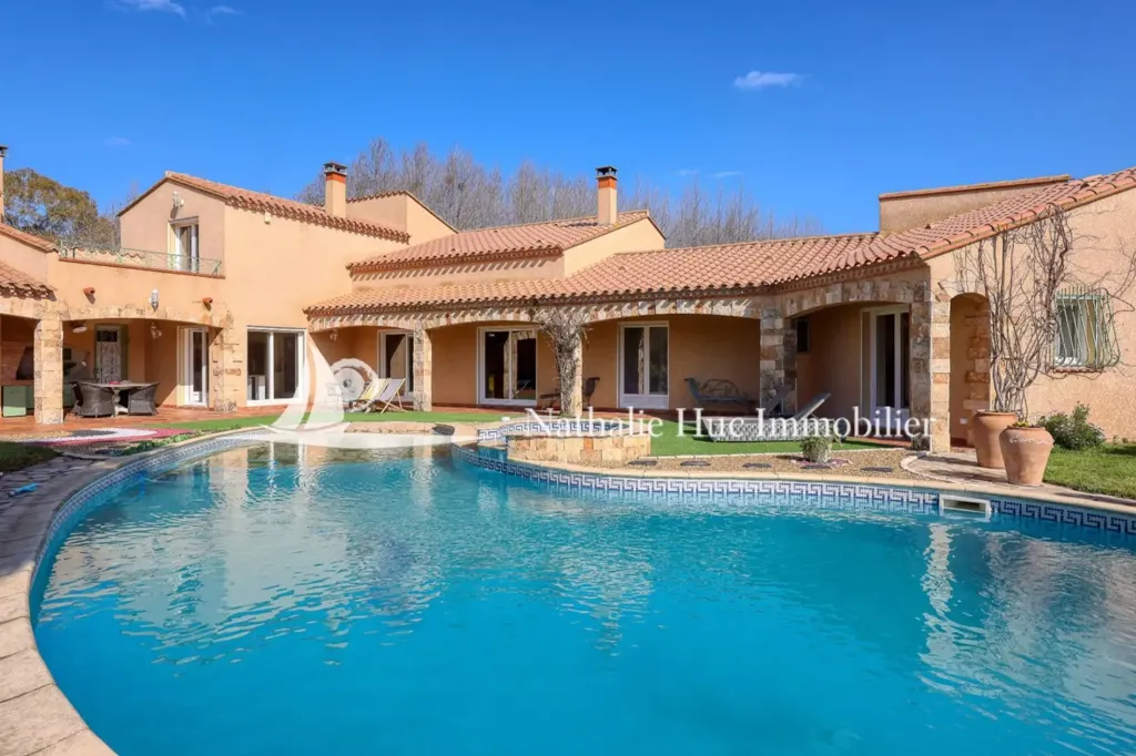Bassein - Property with Pool in Saint Cyprien Plage