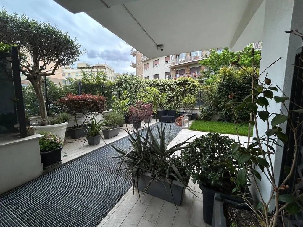 Terrasse - Luxury Flat with Private Garden in Monteverde, Rome