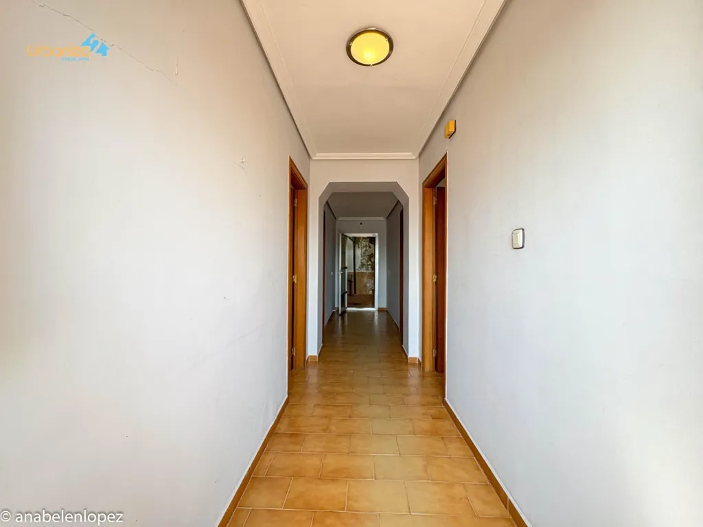 Esik - Ground Floor Flat with Patio in La Estación