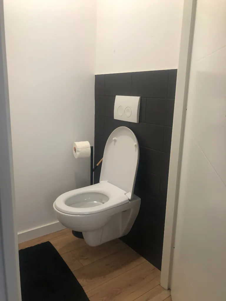 Salles de bain - Studio Meublé Rénové au Centre-ville de Gardanne