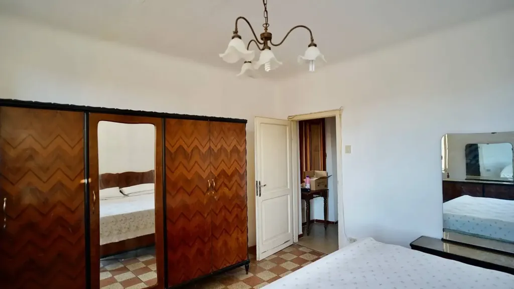 Magamistoad - Historic Townhouse with Courtyard in Fabriano