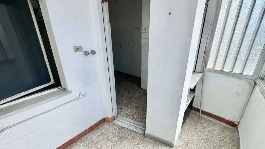 Entrée - 4-Bed Apartment with Balcony in Palermo
