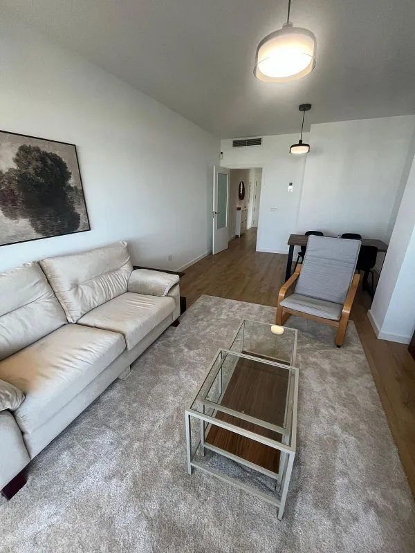 Elutuba - 3-Bedroom Apartment with Pool in Montequinto