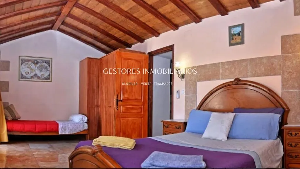 Bedrooms - Rural House with Pool in Palomar