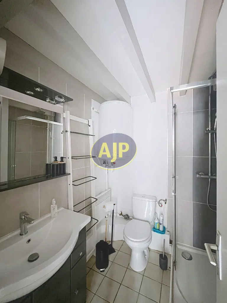 Bagni - 2-Bedroom Maison with Terrace in Bordeaux