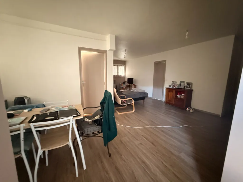 Salle à manger - Appartement T3 avec Parking en Centre-Ville de Guéret