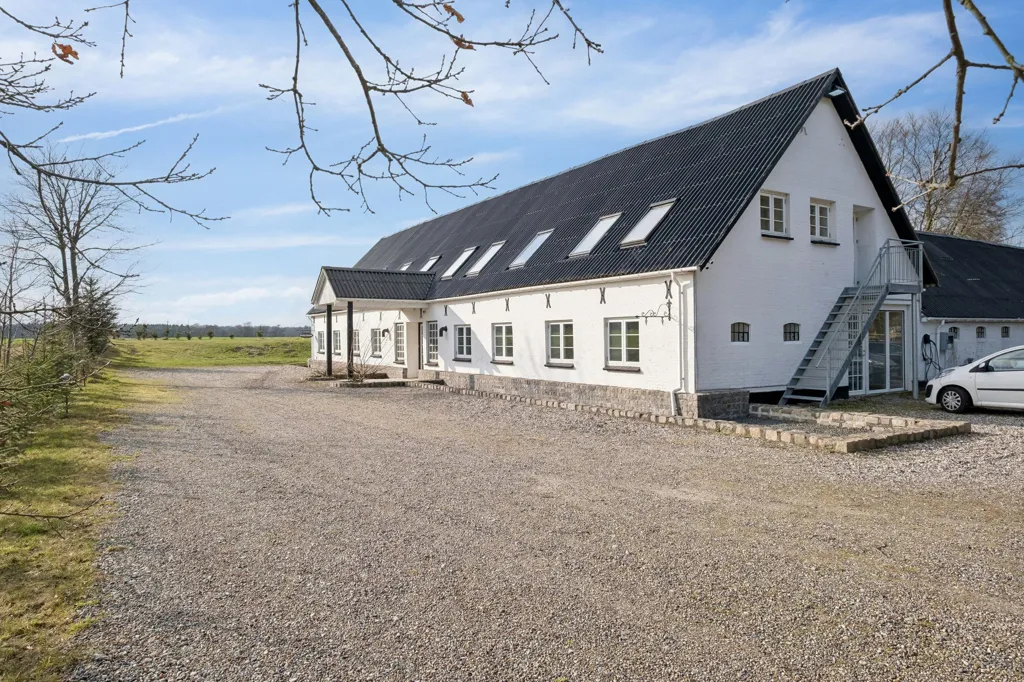 8-toaline maja asukohas Hadsund