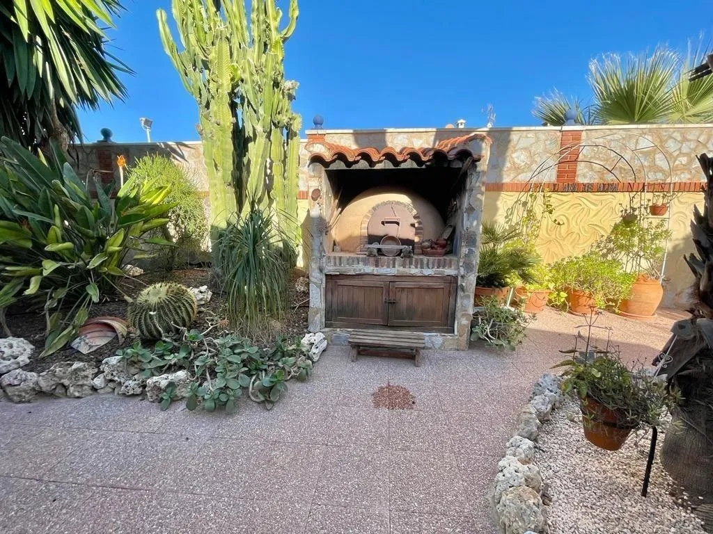 Giardino - Luxury Detached House with Pool in Santa Pola