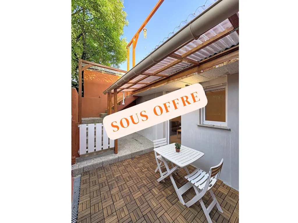 Terrass - 2-Bed Apartment with Terrace in Yutz