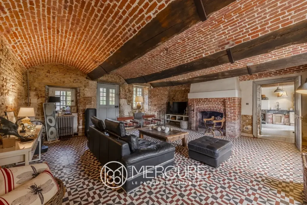 Elutuba - 17th Century Manor House with Reception Hall in Oise
