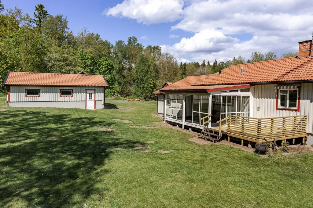 Jardin - Villa with Garden in Medevi