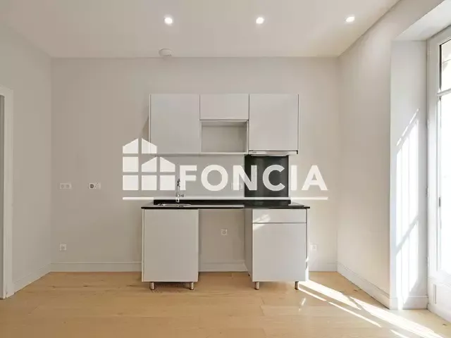 Cuisine - Appartement avec Cour Privée en Centre-Ville de Montpellier