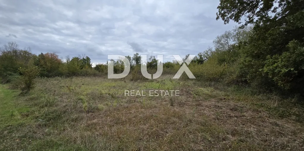 Giardino - Commercial Plot with Development Potential in Rovinj