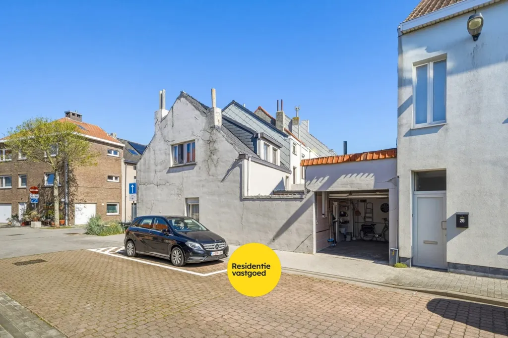 Esterno - Corner House with Garage in Bredene