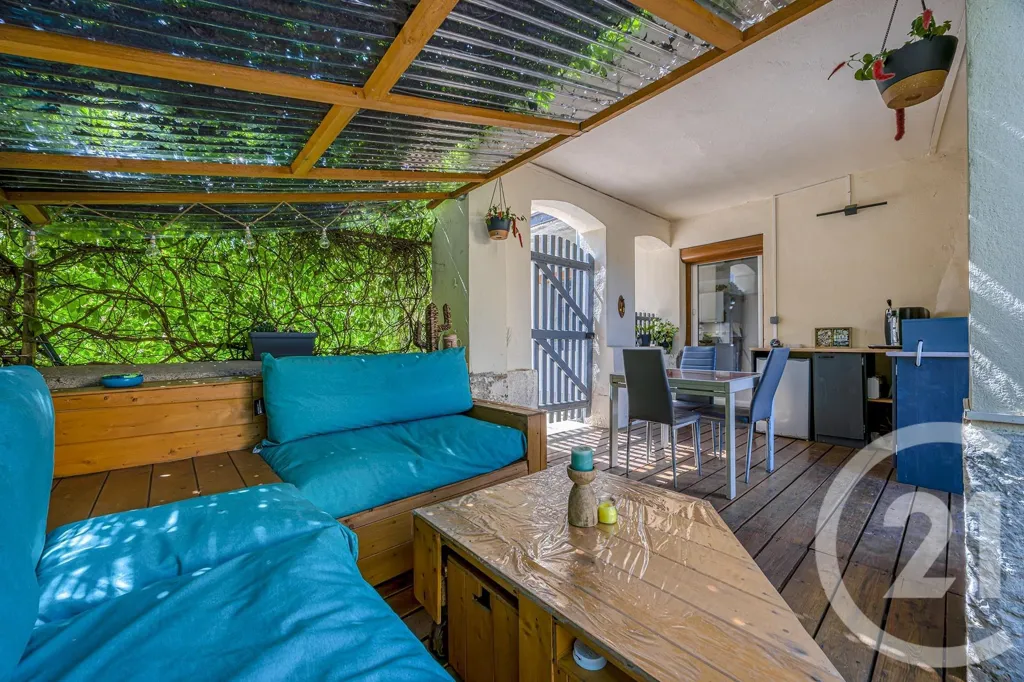 Terrasse - Appartement 3 Pièces avec Jardin à Rumilly